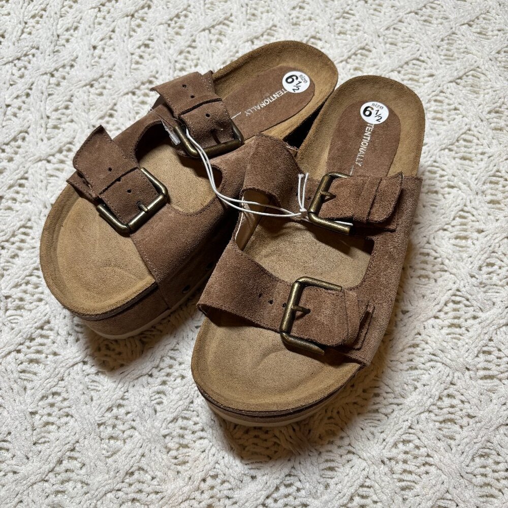 NWT Intentionally Blank Suede Double Buckle Platform Sandals – rule breaker 6.5 - Picture 2 of 5